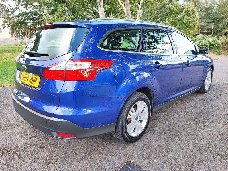 FORD FOCUS