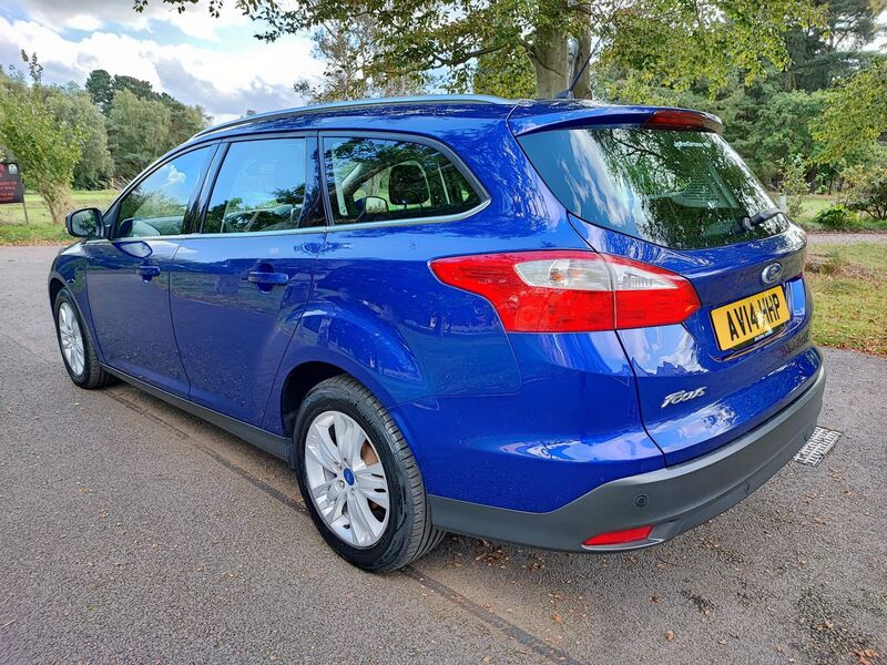 FORD FOCUS