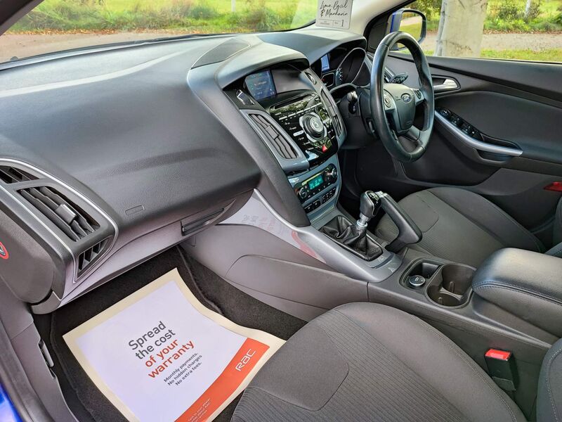 FORD FOCUS
