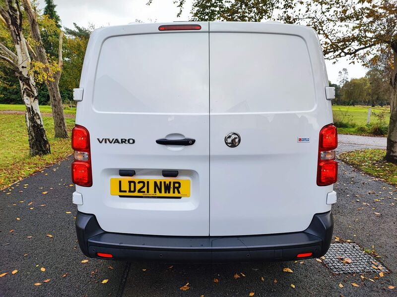 VAUXHALL VIVARO