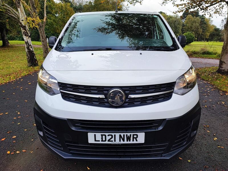 VAUXHALL VIVARO