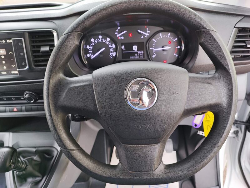 VAUXHALL VIVARO