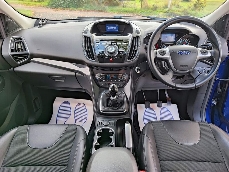 FORD KUGA