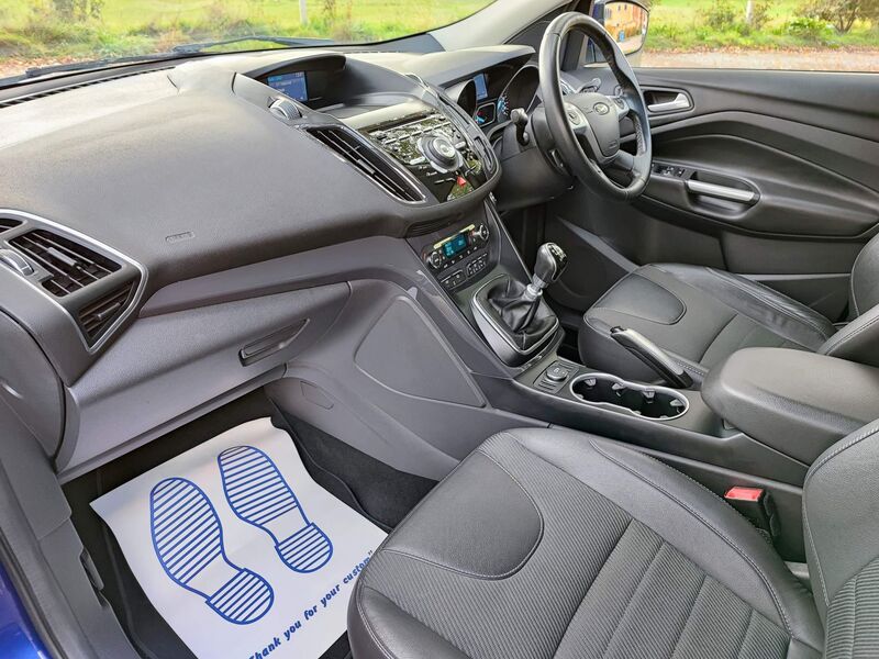 FORD KUGA