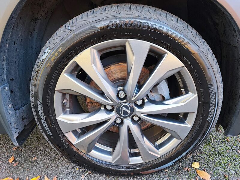 LEXUS UX 250H