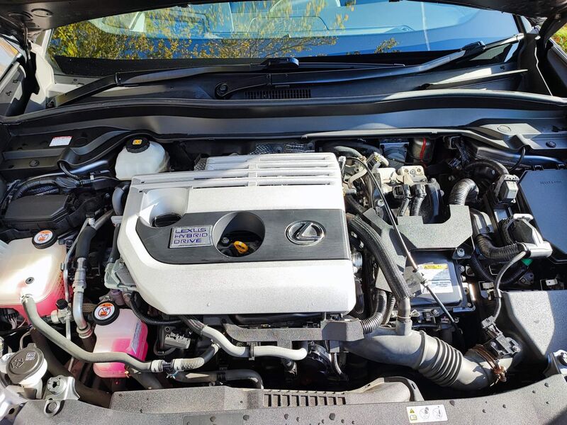 LEXUS UX 250H