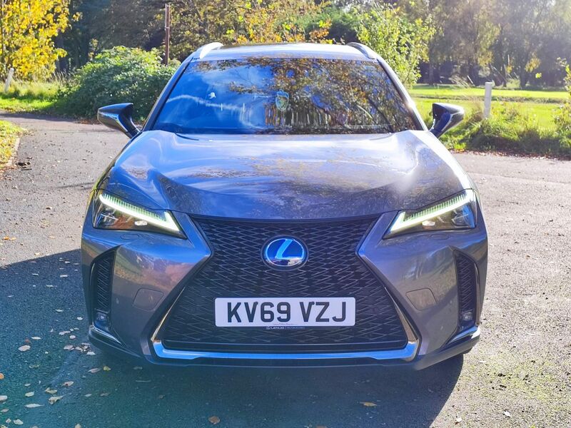 LEXUS UX 250H