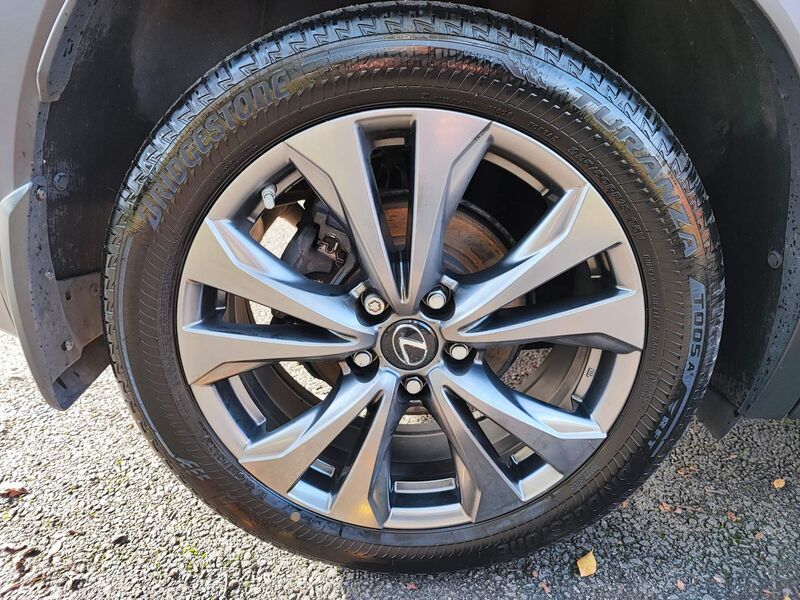 LEXUS UX 250H