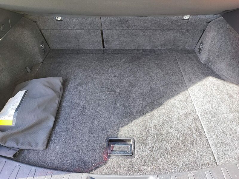 LEXUS UX 250H