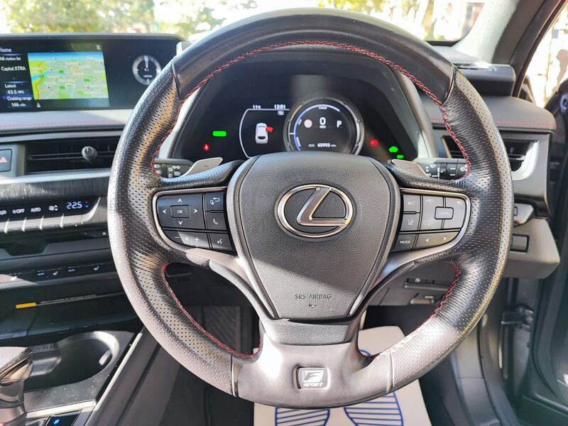 LEXUS UX 250H