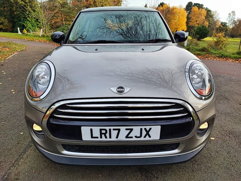 MINI HATCH
