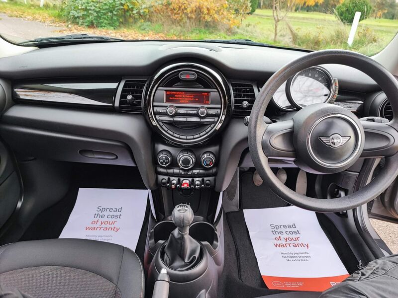 MINI HATCH