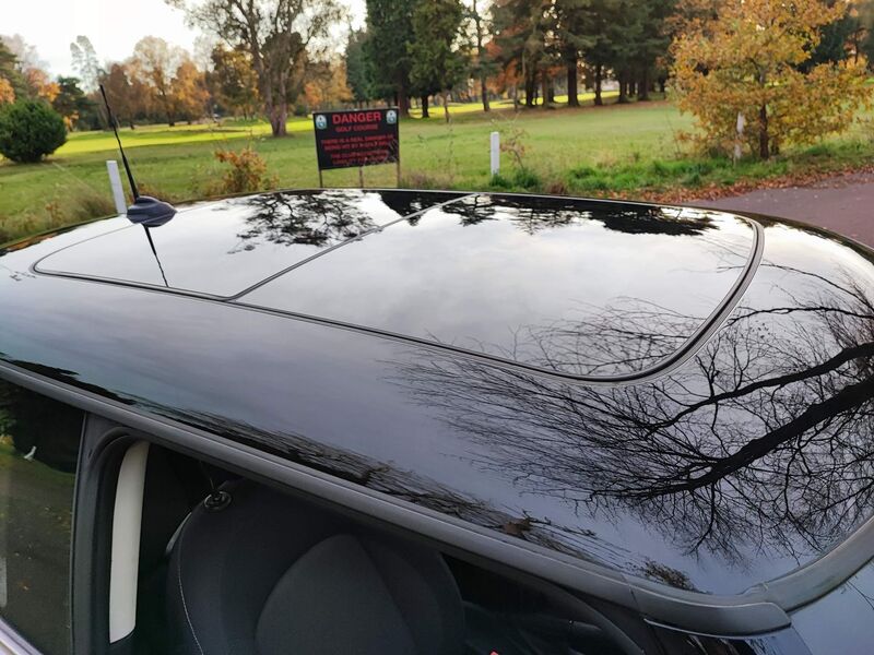 MINI HATCH