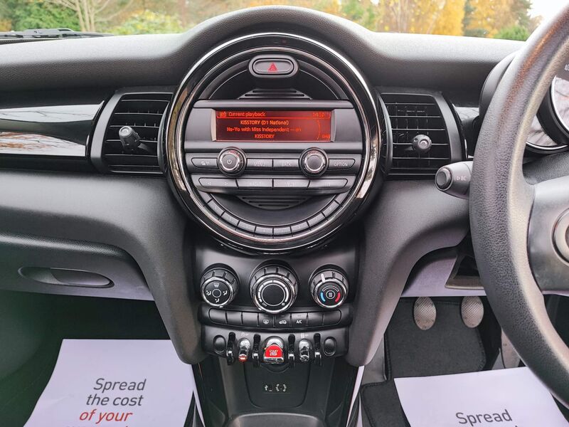 MINI HATCH