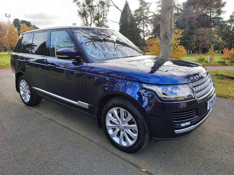 View LAND ROVER RANGE ROVER 4.4 SD V8 Vogue Auto 4WD Euro 5 5dr