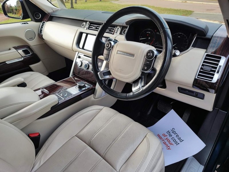 View LAND ROVER RANGE ROVER 4.4 SD V8 Vogue Auto 4WD Euro 5 5dr