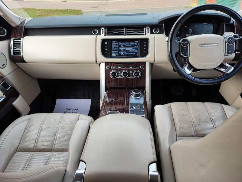 View LAND ROVER RANGE ROVER 4.4 SD V8 Vogue Auto 4WD Euro 5 5dr