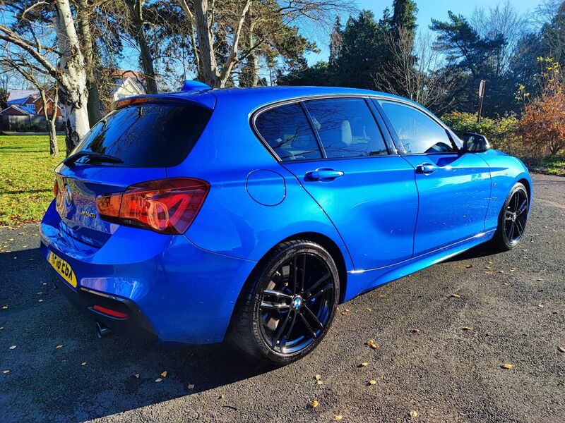 BMW 1 SERIES