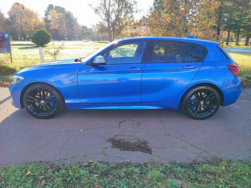 BMW 1 SERIES