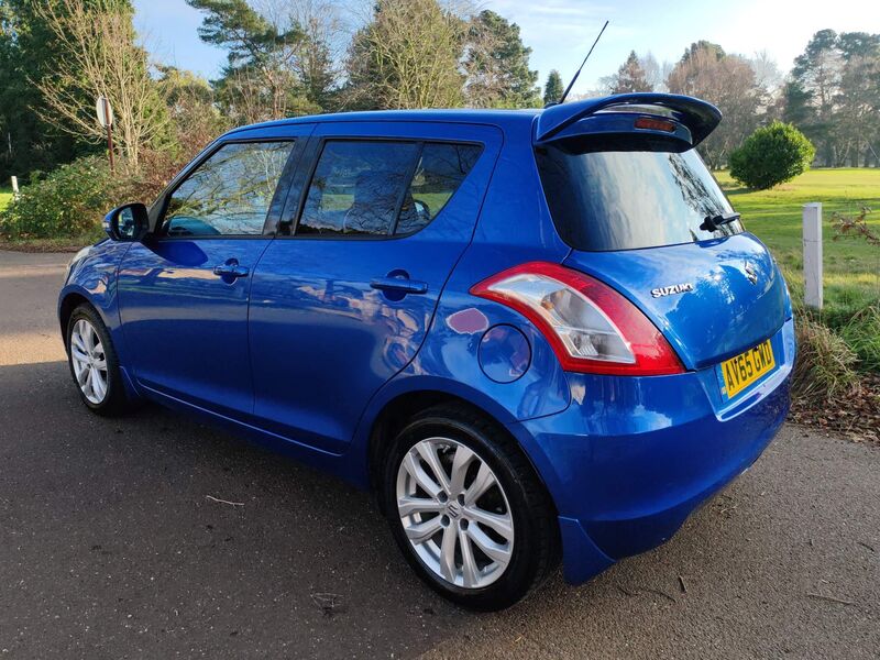 SUZUKI SWIFT