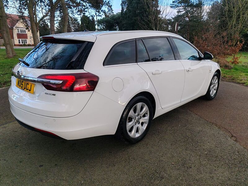 VAUXHALL INSIGNIA