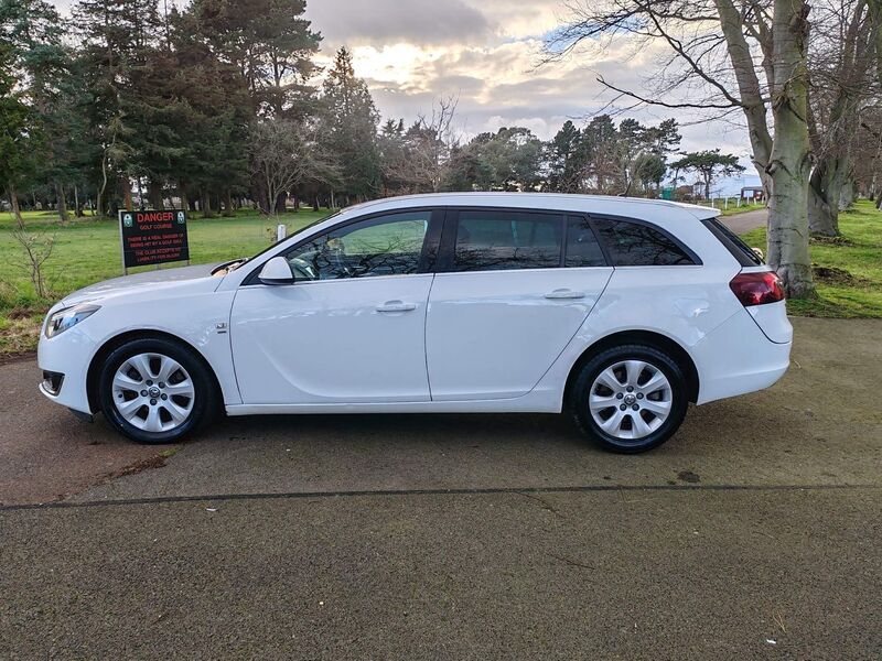VAUXHALL INSIGNIA