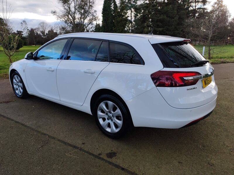 VAUXHALL INSIGNIA