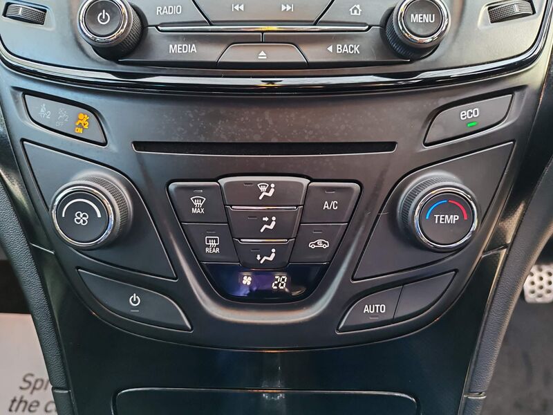 VAUXHALL INSIGNIA