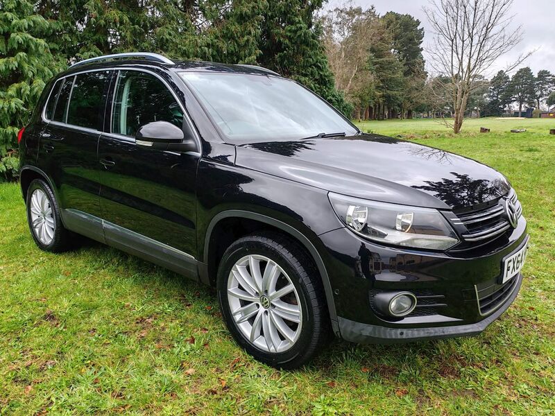 View VOLKSWAGEN TIGUAN 2.0 TDI BlueMotion Tech Match 4WD Euro 5 (s/s) 5dr