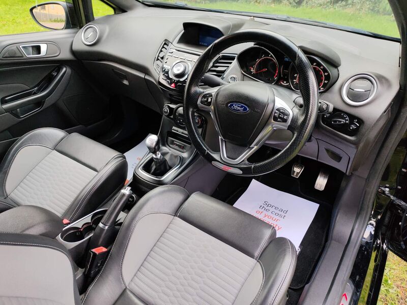 FORD FIESTA