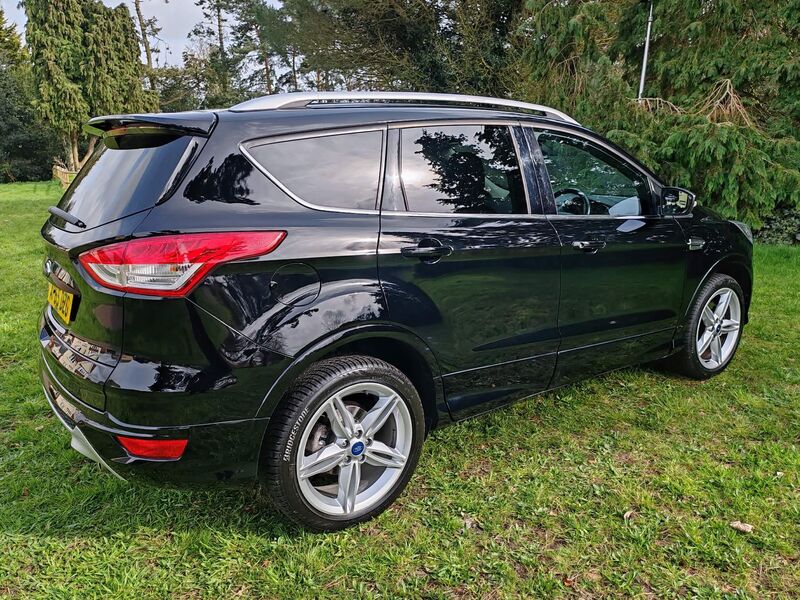 FORD KUGA