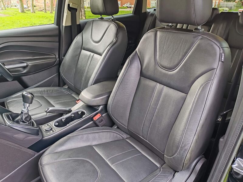FORD KUGA