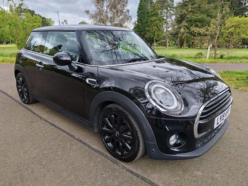 View MINI HATCH 1.5 Cooper Classic Euro 6 (s/s) 3dr