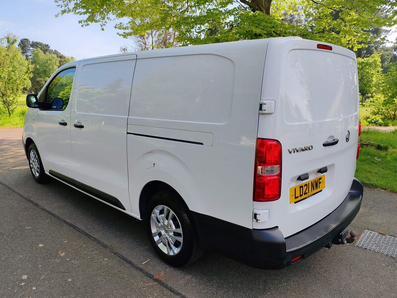 VAUXHALL VIVARO