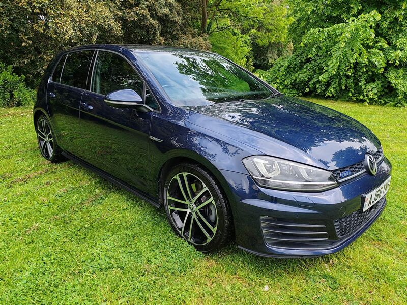View VOLKSWAGEN GOLF 2.0 TDI BlueMotion Tech GTD Euro 6 (s/s) 5dr