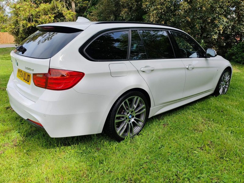 BMW 3 SERIES