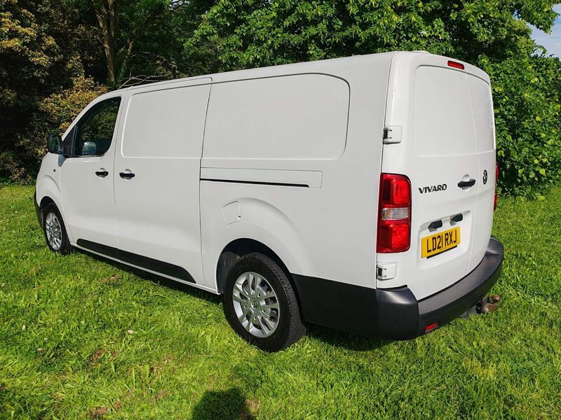VAUXHALL VIVARO