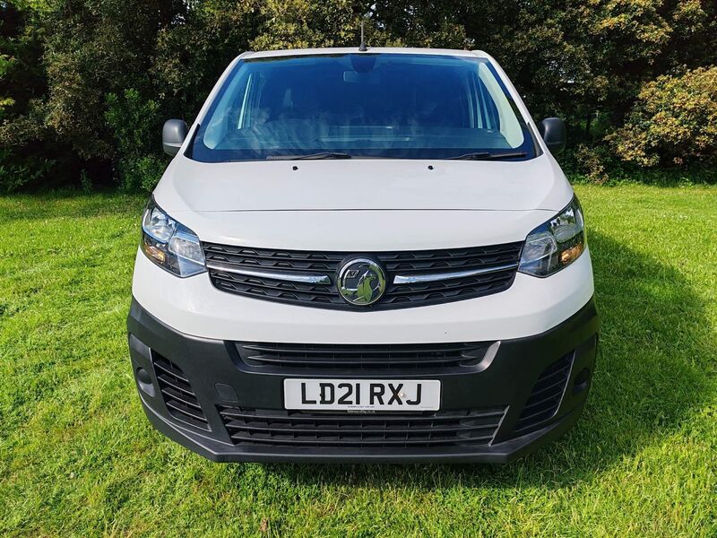 VAUXHALL VIVARO