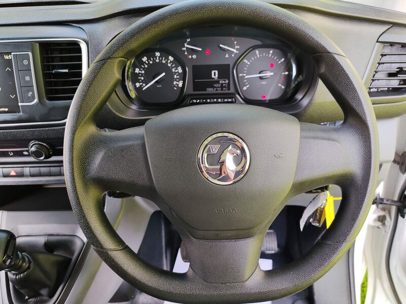 VAUXHALL VIVARO