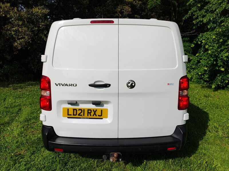 VAUXHALL VIVARO