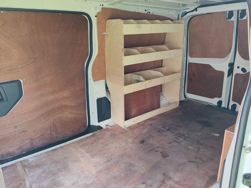 VAUXHALL VIVARO