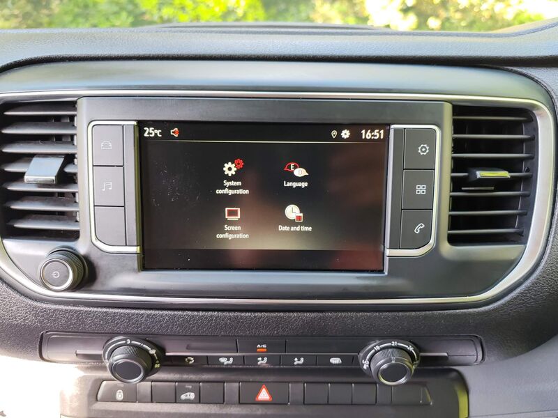 VAUXHALL VIVARO