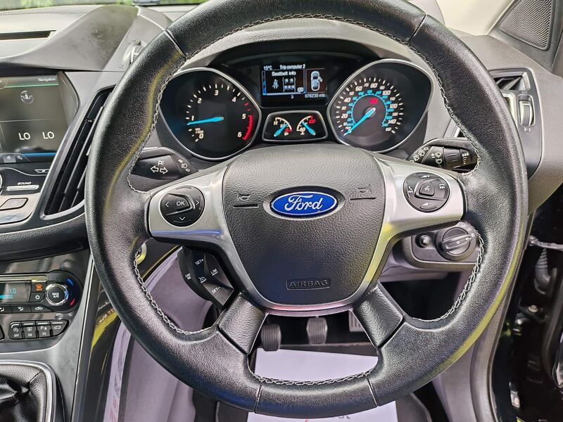 FORD KUGA