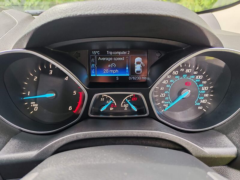 FORD KUGA