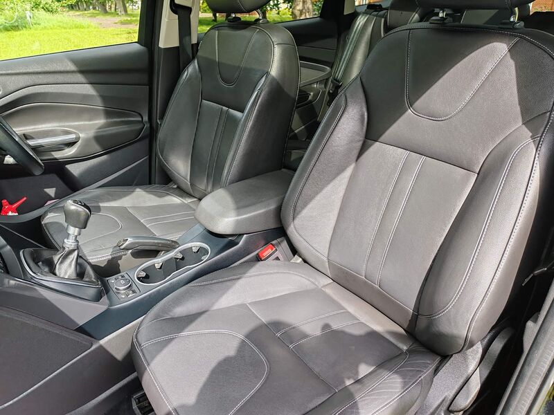 FORD KUGA