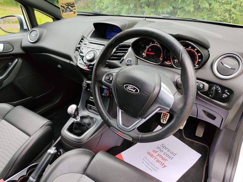 View FORD FIESTA 1.6T EcoBoost ST-2 Euro 5 3dr