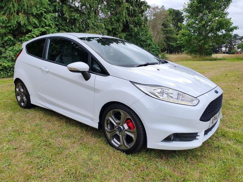 View FORD FIESTA 1.6T EcoBoost ST-2 Euro 5 3dr