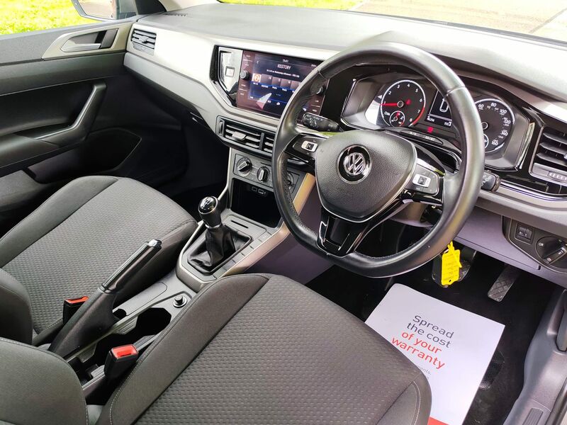 VOLKSWAGEN POLO