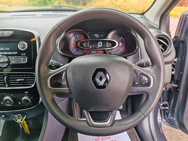 RENAULT CLIO