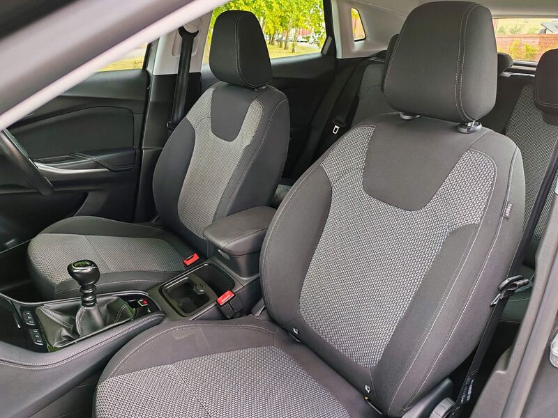 VAUXHALL GRANDLAND X